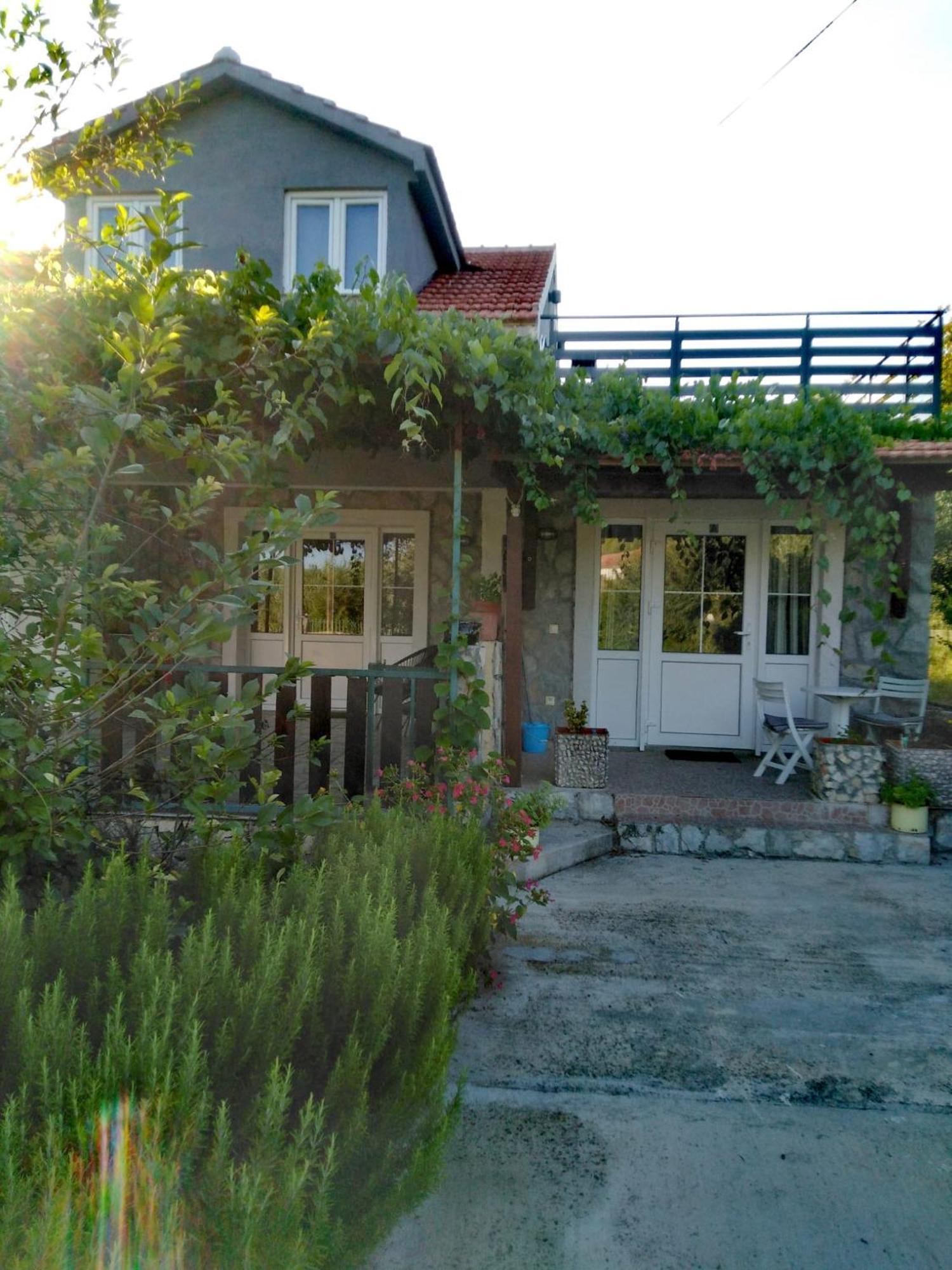 Banin Hotell Skradin Exteriör bild